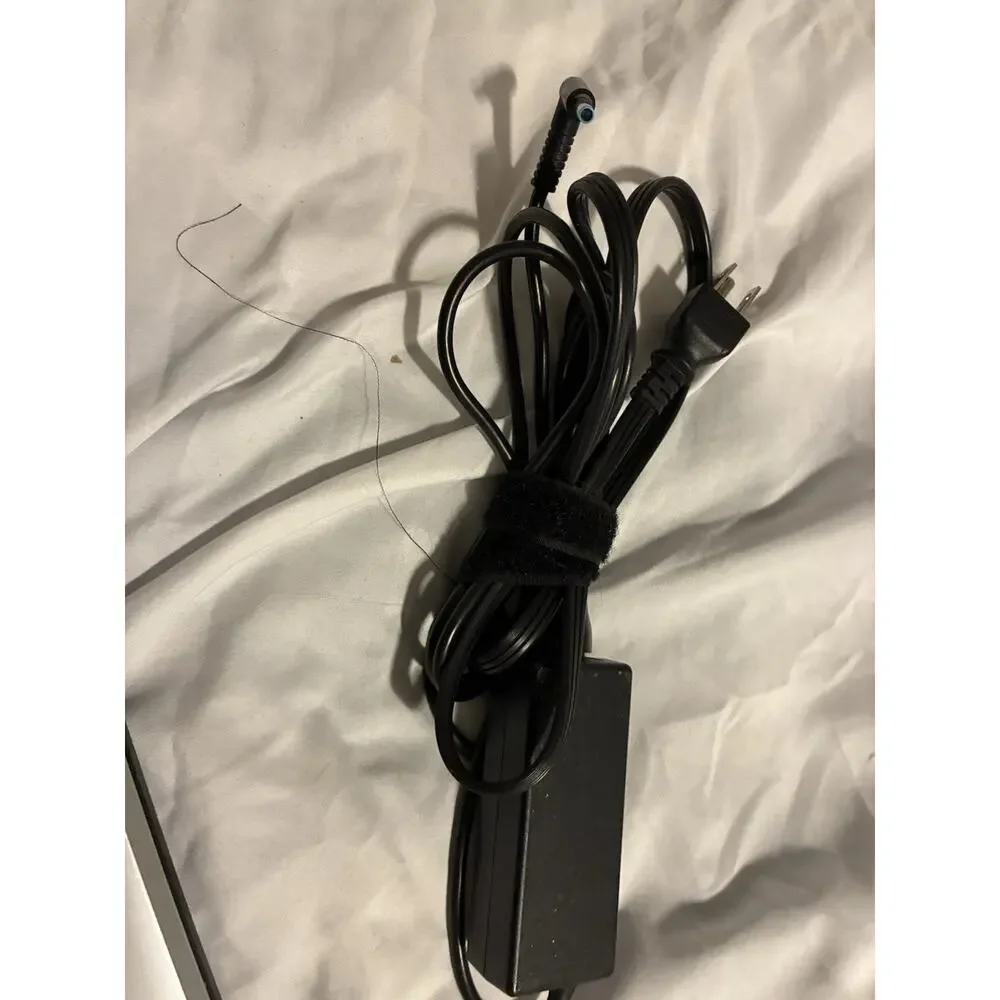 HP 15 bs061wm